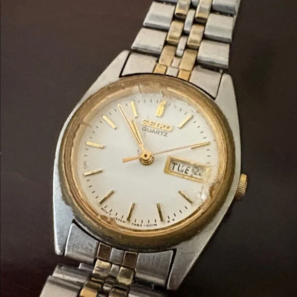 Lot of 5 old watches - need batteries - Picture 5 of 9